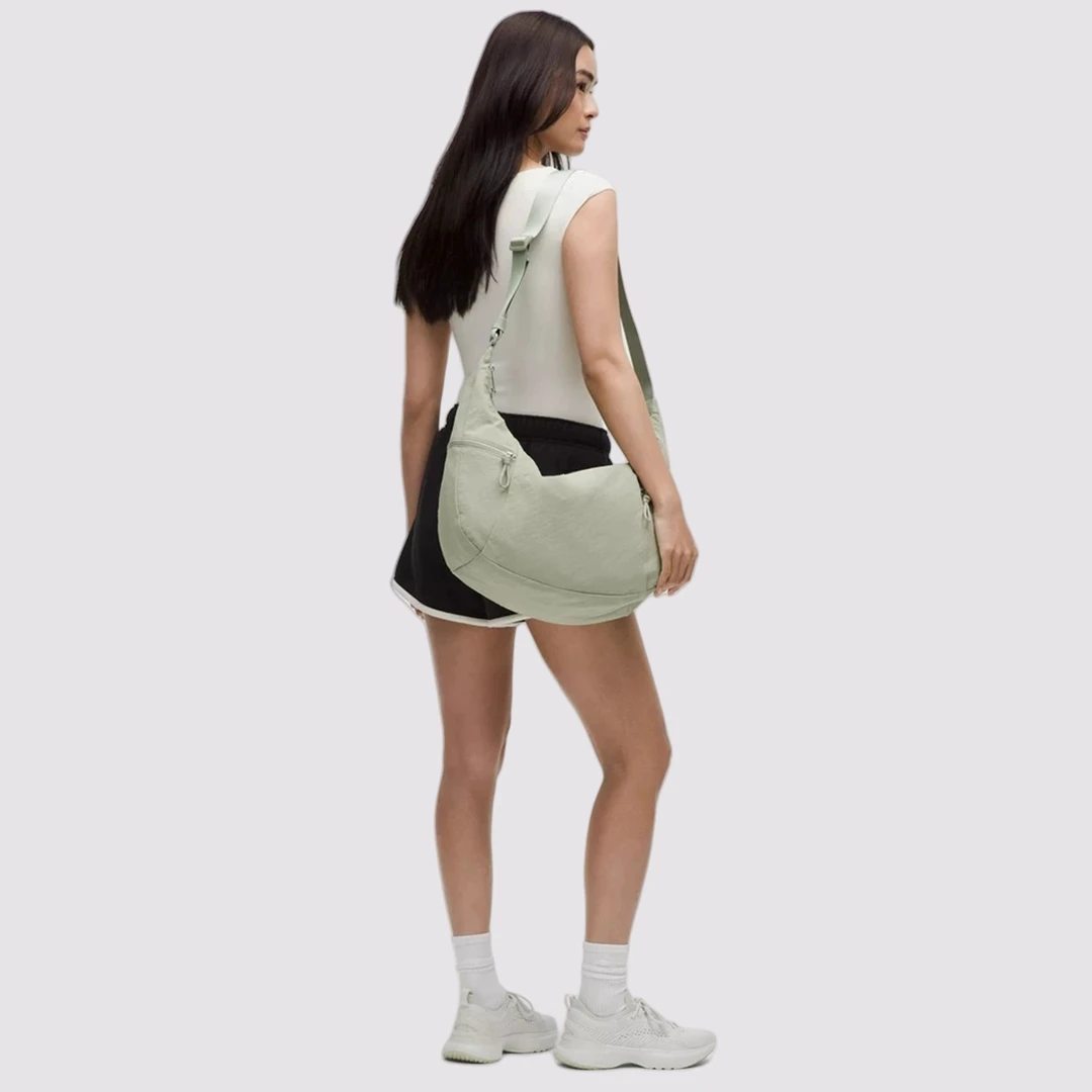 25061402A 通勤百搭简约款单肩斜挎包LL