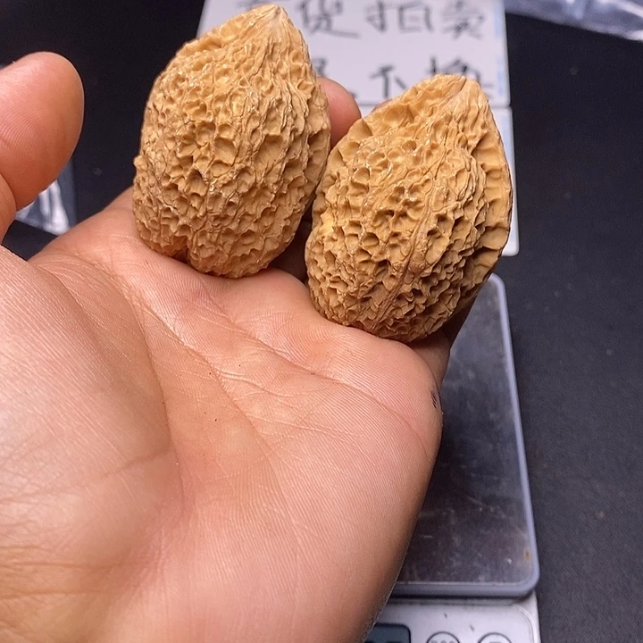 文玩核桃吊坠      7号