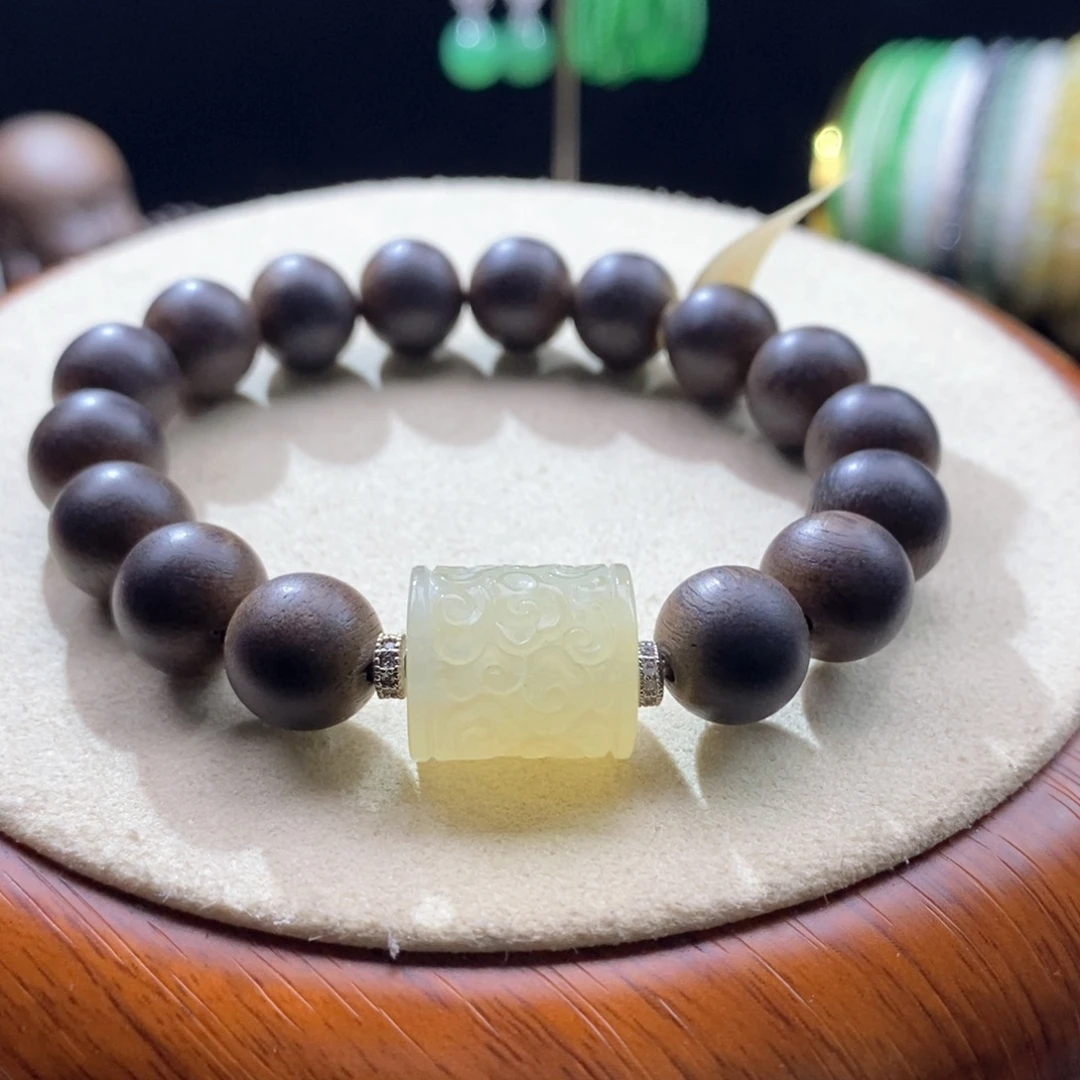 翡翠未镶嵌颈饰翡翠雕刻桶珠手串