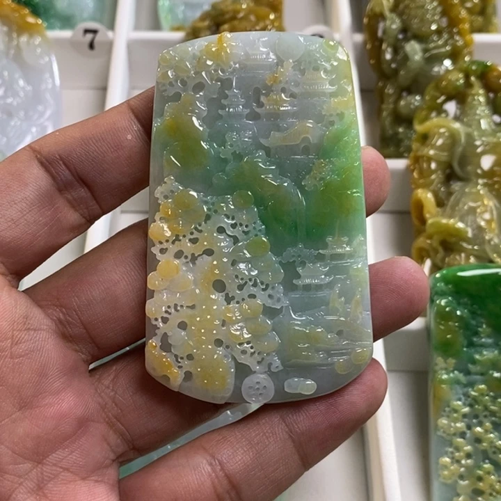 颈饰未镶嵌翡翠四****机山水