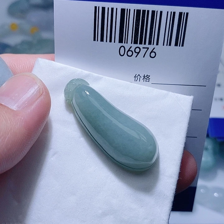 翡翠未镶嵌颈饰天光墟翡翠市场现金代购