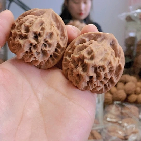 【闪购商品】把件文玩核桃44.5龙鳞