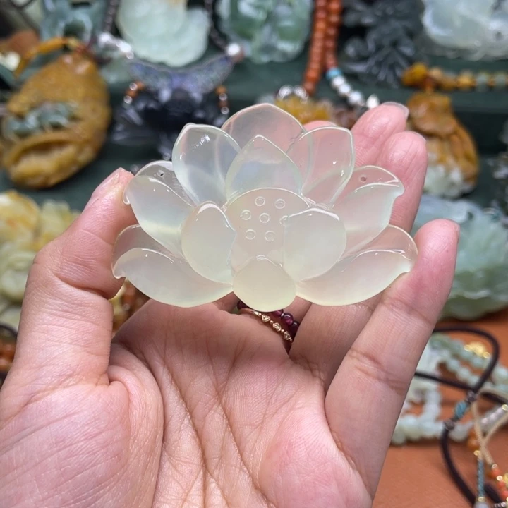 蛇纹石玉未镶嵌吊坠心****缘