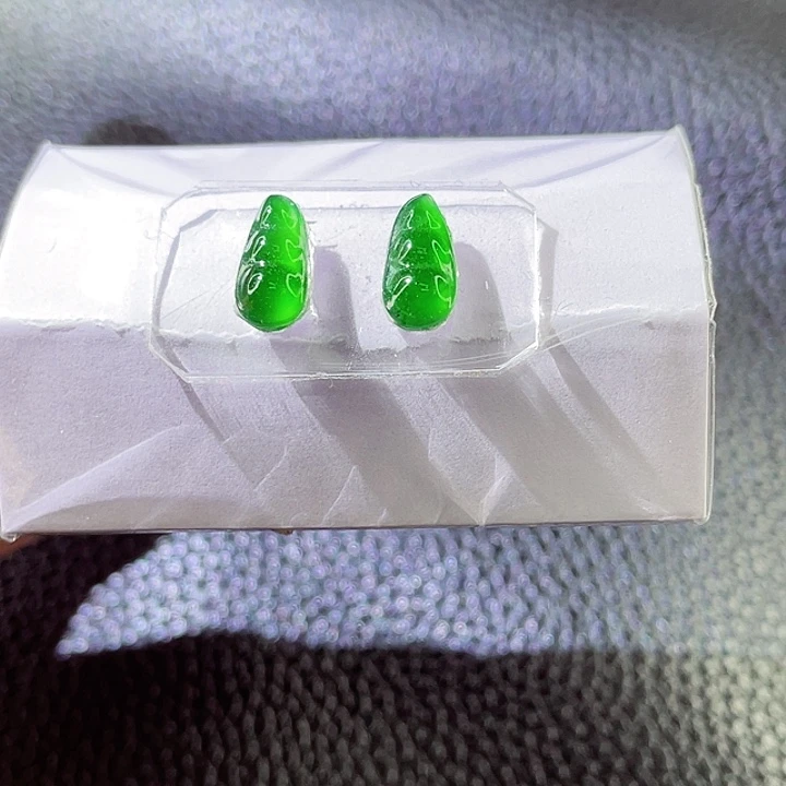 定制翡翠未镶嵌翡翠