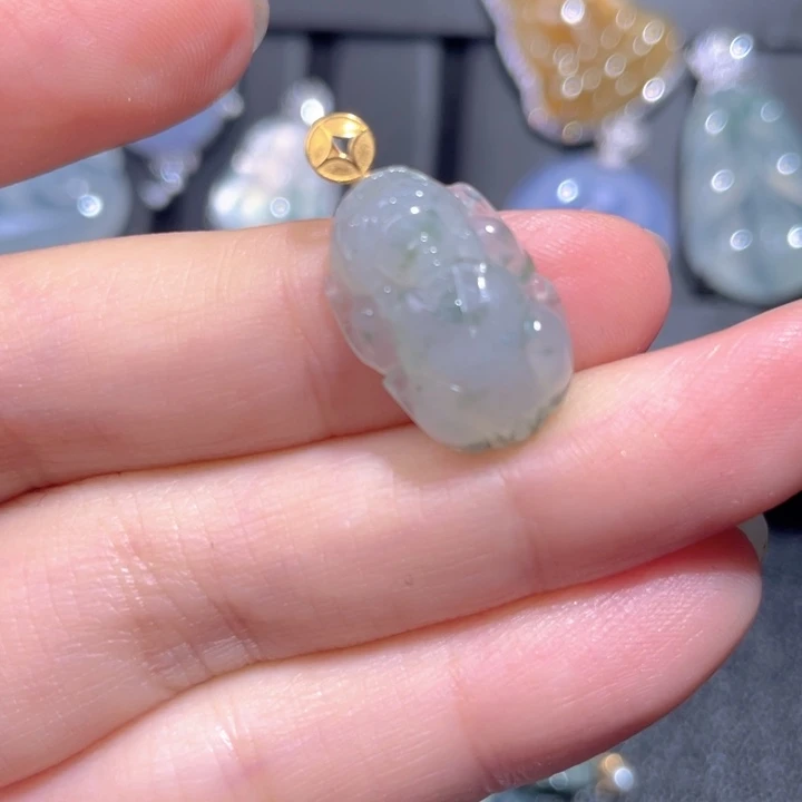 颈饰18K金镶嵌翡翠翡翠