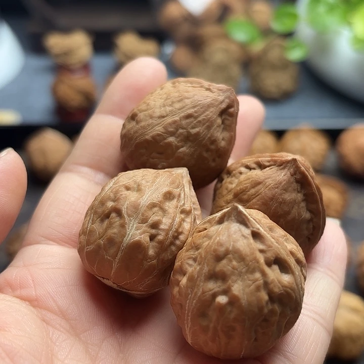 文玩核桃把件三***万野生小核桃秋子手捻2对1896