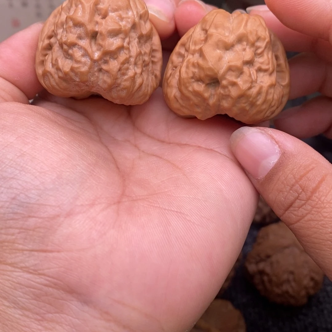 文玩核桃把件37.5蛤蟆头377