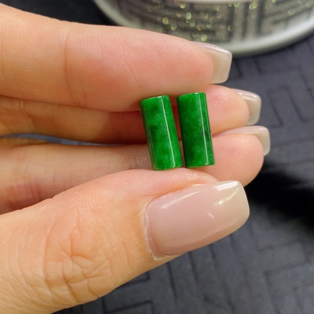 未镶嵌翡翠耳饰辣色桶珠