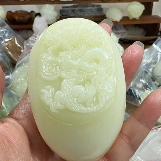 梦***瑜砖雕石头手把件石头手把件