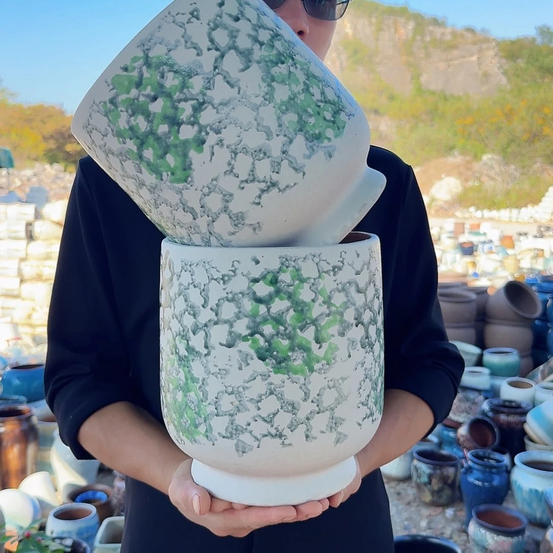 紫砂花盆口19.5高22.5（两个蛋壳姹寂白色虎