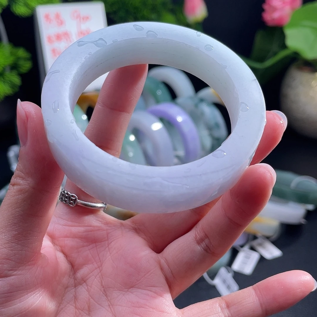 未镶嵌翡翠手镯定制翡翠