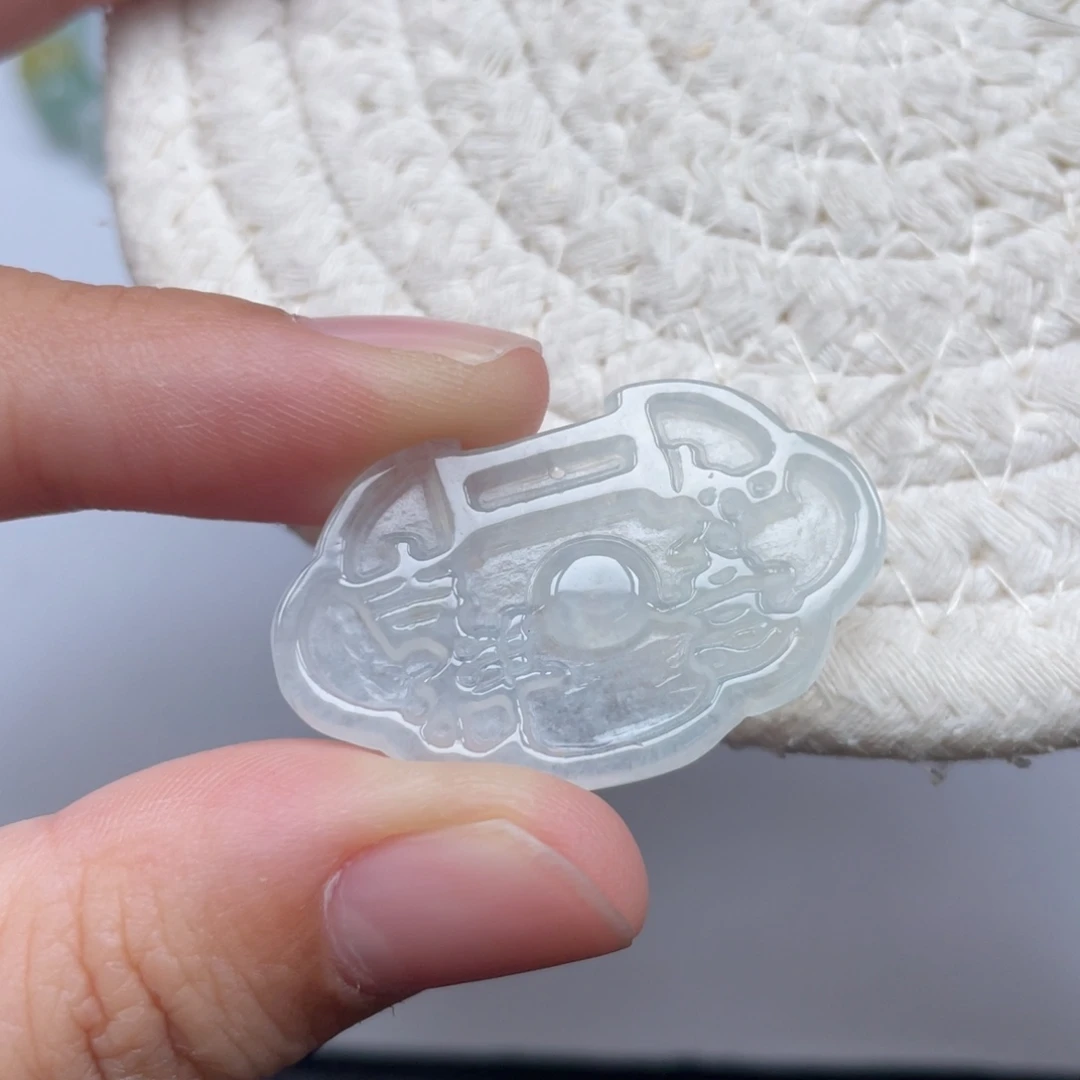 翡翠未镶嵌颈饰天然A货缅甸翡翠