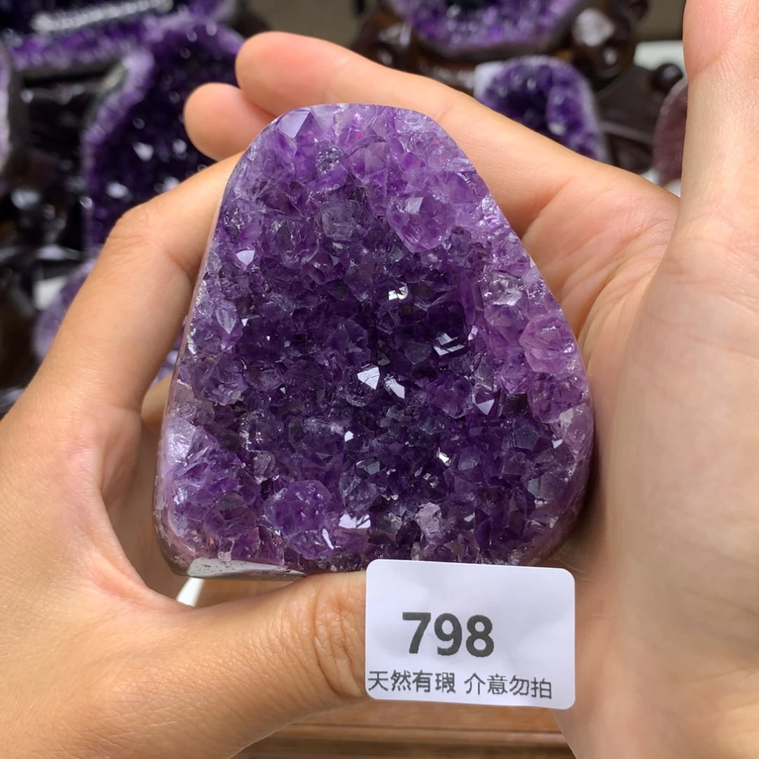 未镶嵌水晶大型摆件（非配饰）