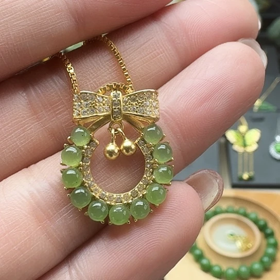 和田玉（碧玉）吊坠(赠链)银S925镶嵌