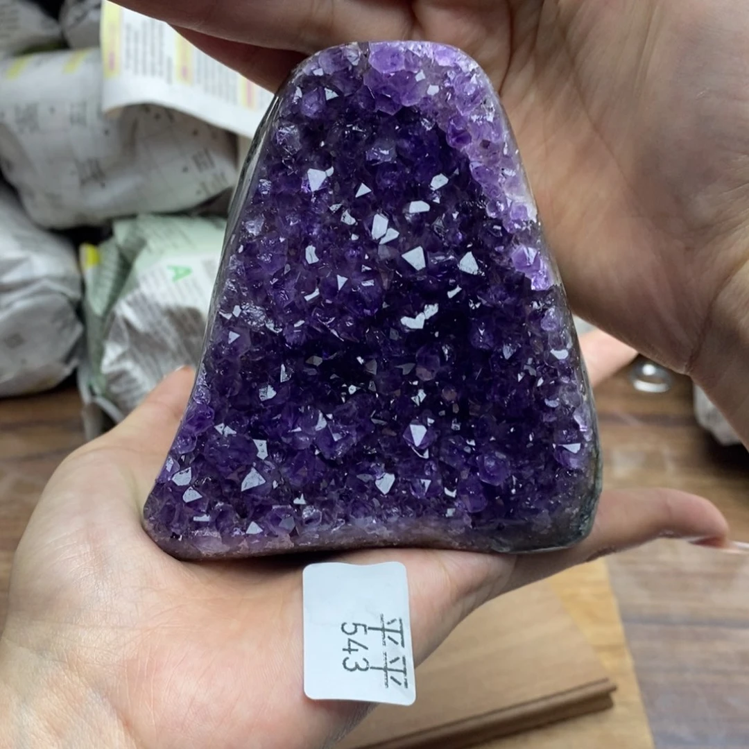 乌拉圭未镶嵌紫晶