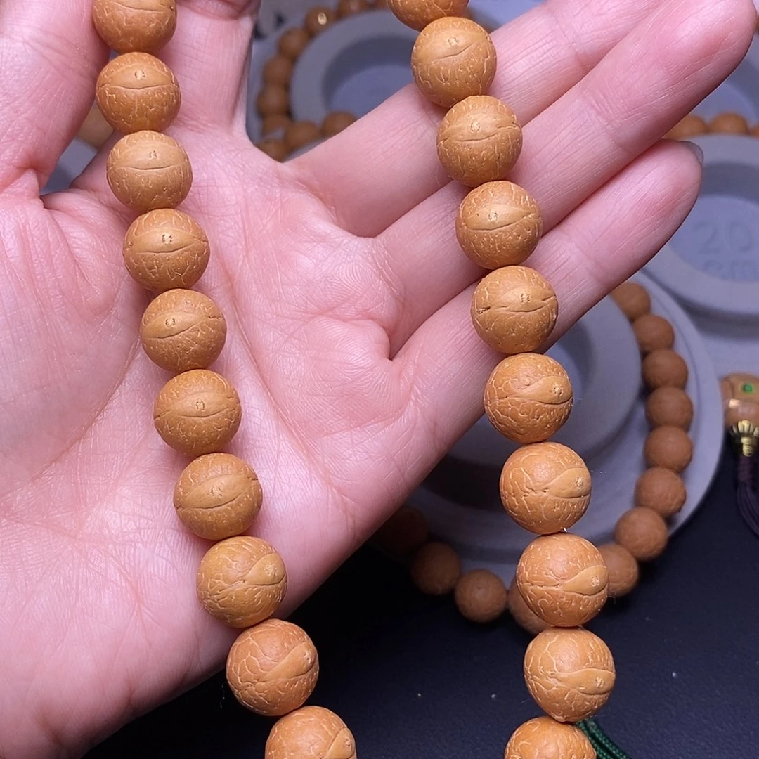 ***⌵凤眼菩提吊坠13手持