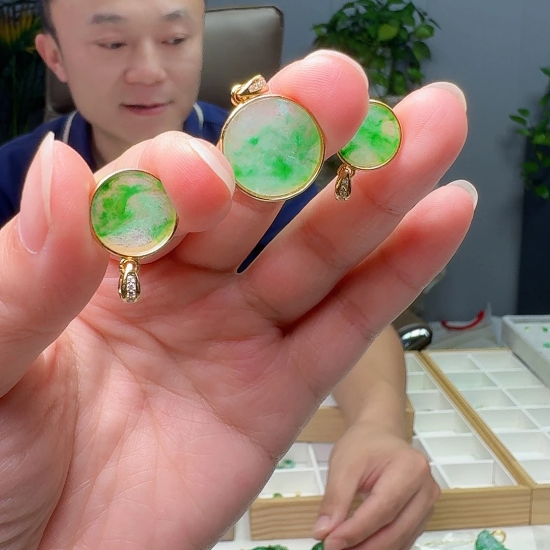 翡翠银S925镶嵌吊坠(不含链)多样性发货其一