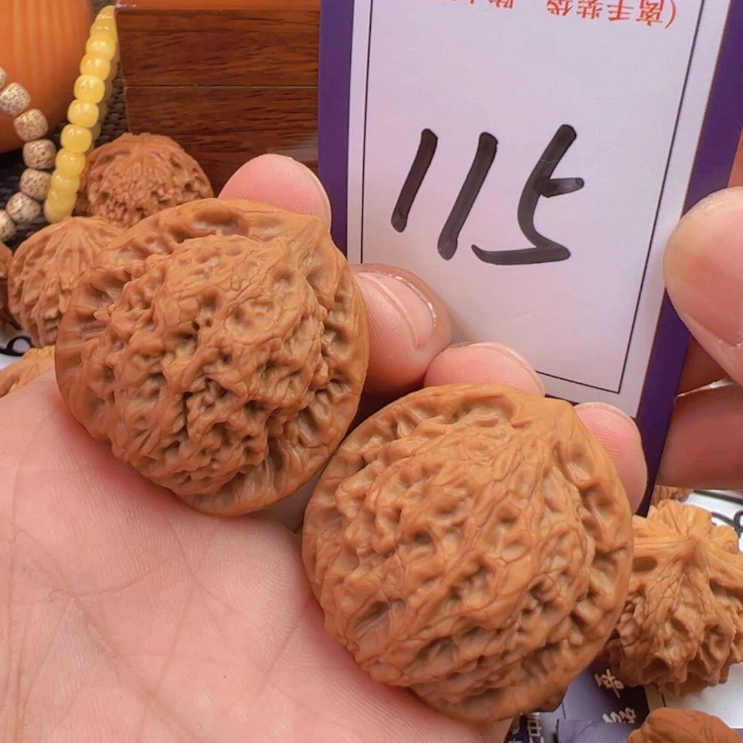 文玩核桃把件金公子36尺寸115号