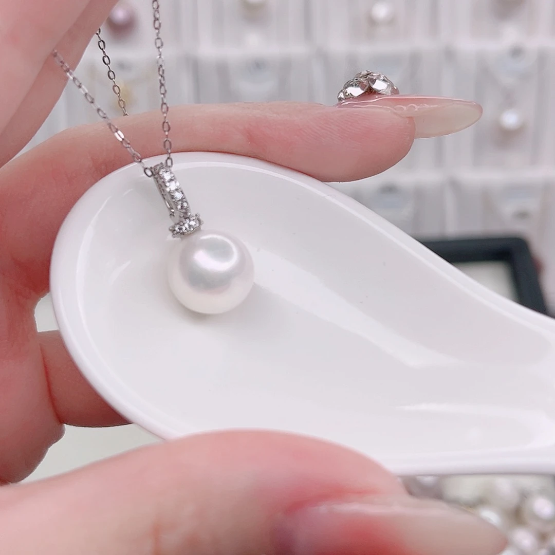淡水珍珠未镶嵌吊坠(赠链)