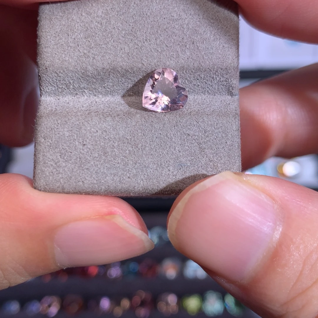 绿柱石（摩根石）裸石1.1ct