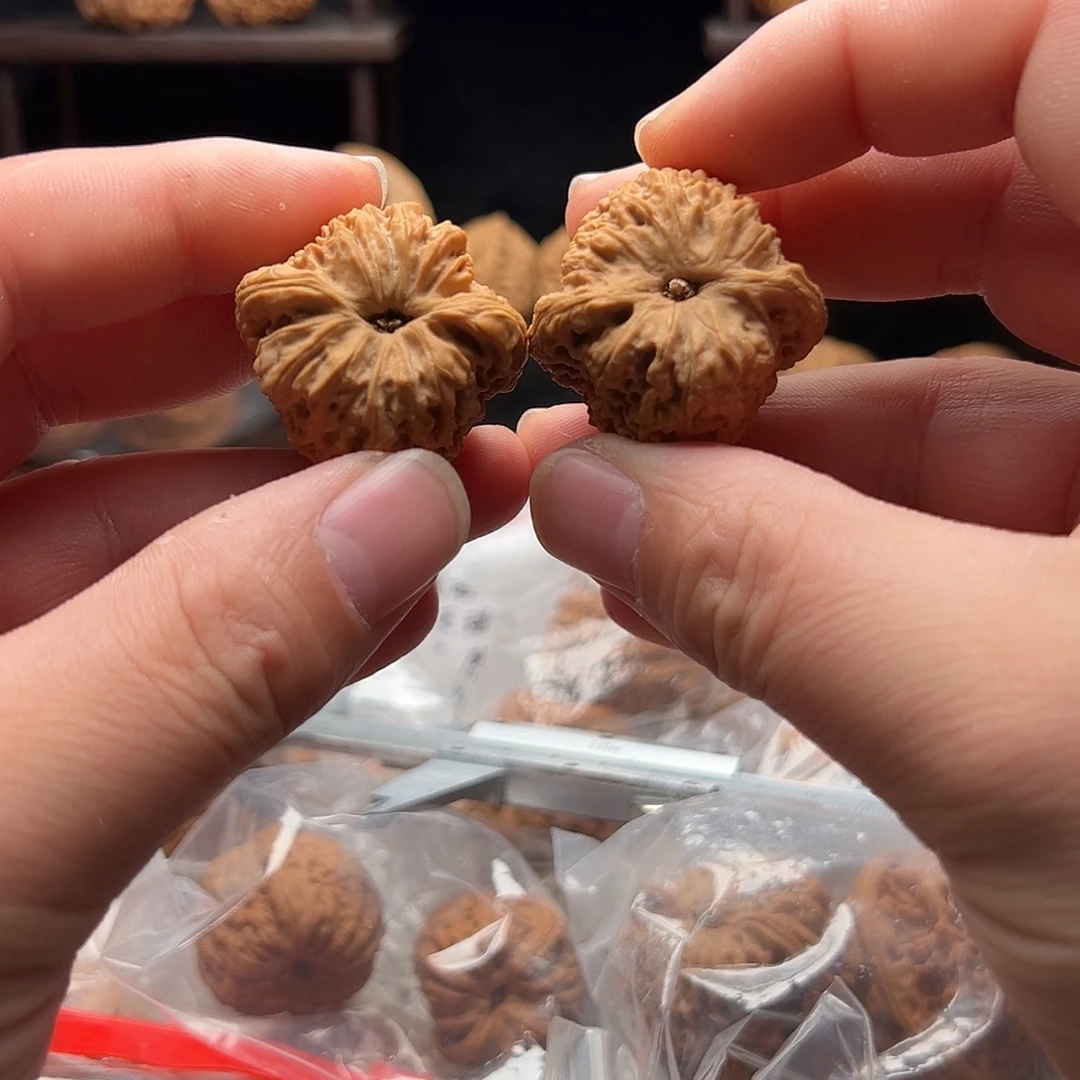 事***圆文玩核桃吊坠物美价廉