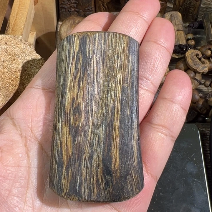 沉香沉香碎屑绿棋楠沉香牌18.6克