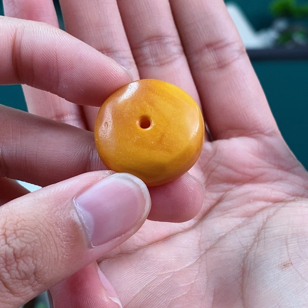 蜜蜡珠宝奇石未镶嵌