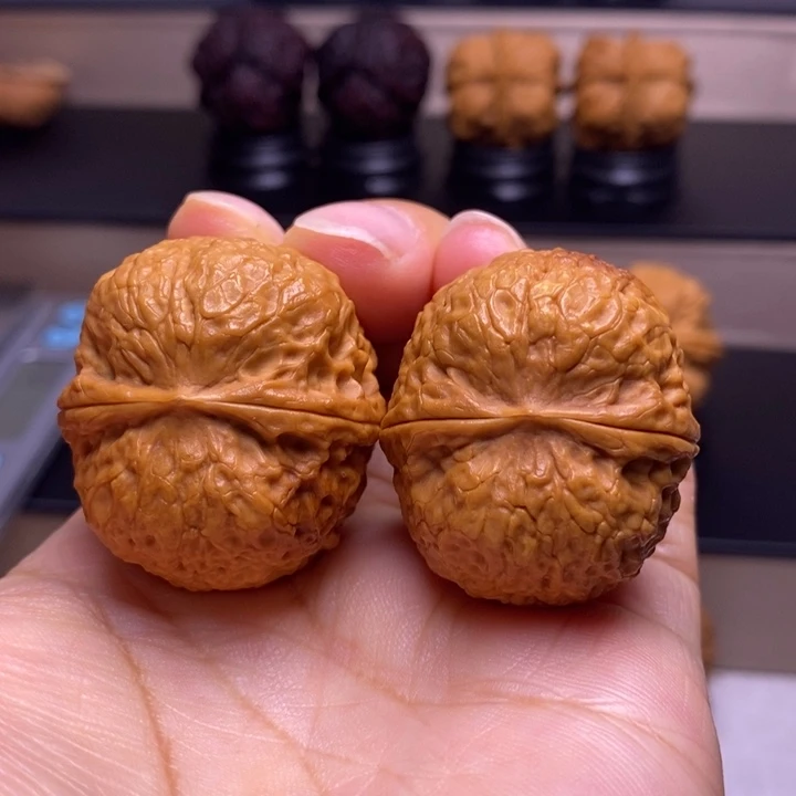 把件文玩核桃蚂蚁纹元宝33