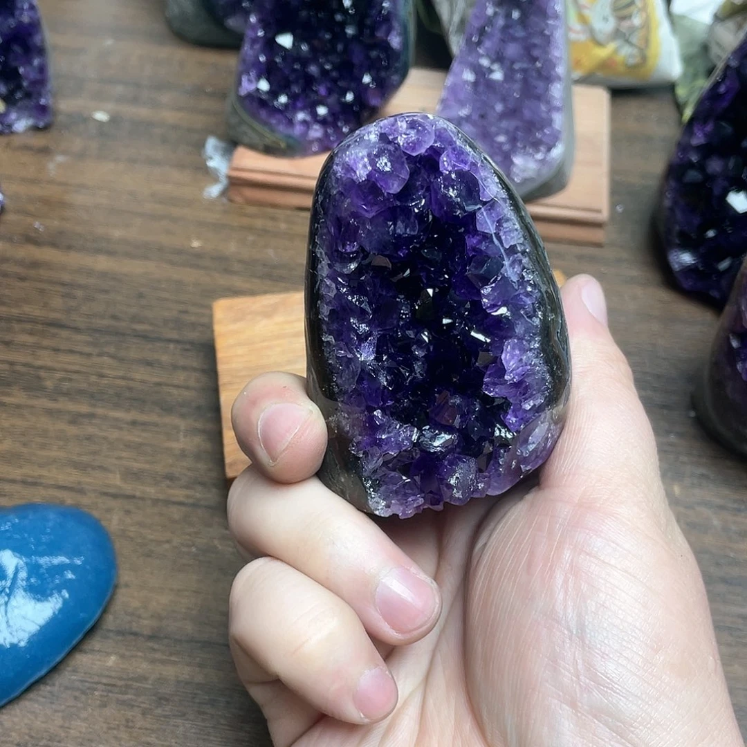 紫晶大型摆件（非配饰）未镶嵌