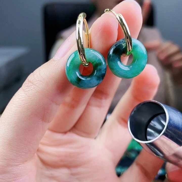 翡翠耳饰未镶嵌饰品