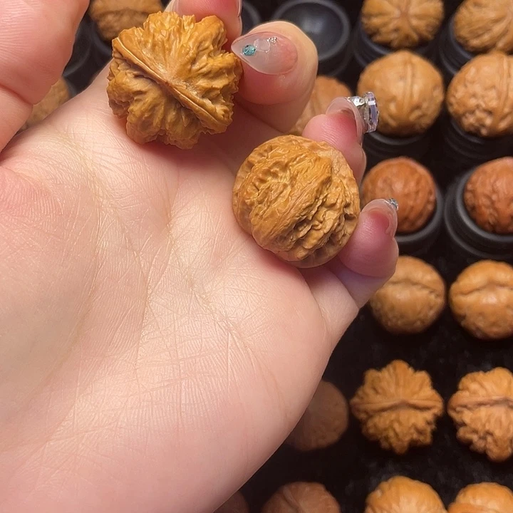 渡***、文玩核桃吊坠。。。。。。