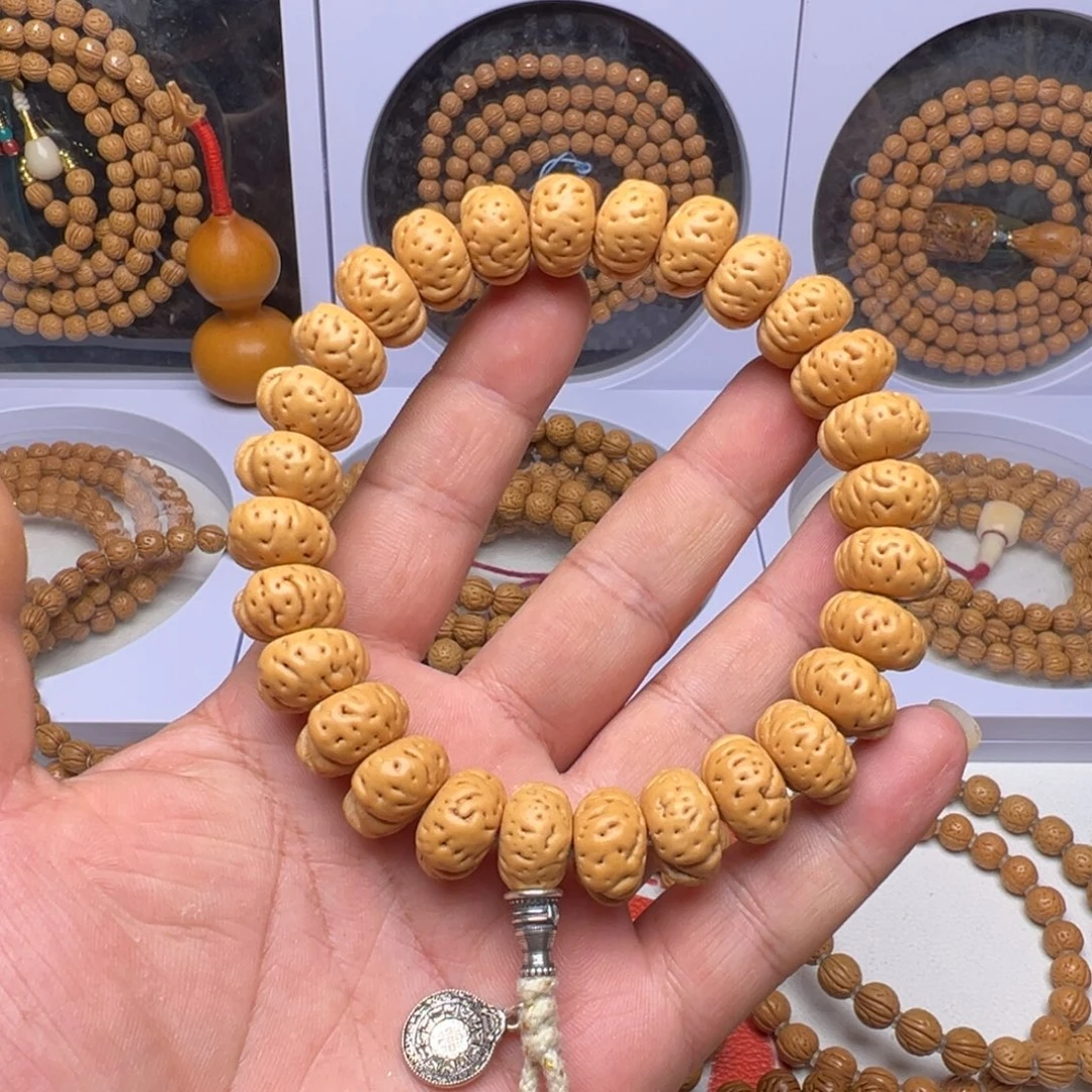 吊坠桃核精品小桃核