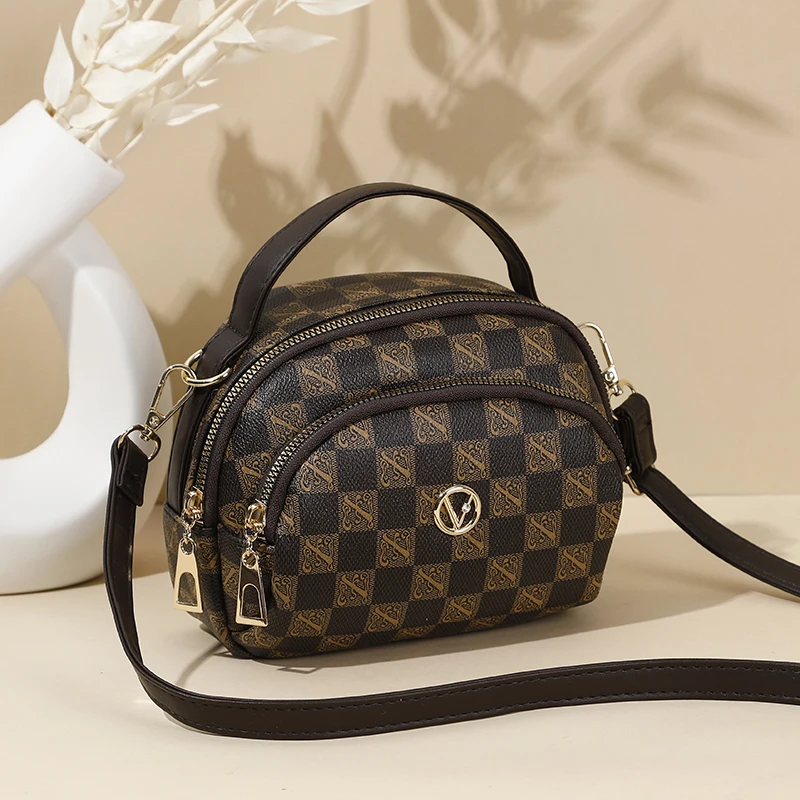 2025春季新款女士小包时尚百搭斜挎包单肩中年妈妈包手机零钱包包