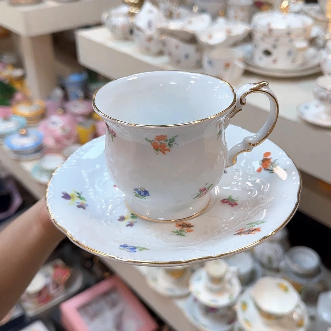 冠衡外贸陶瓷有限公司