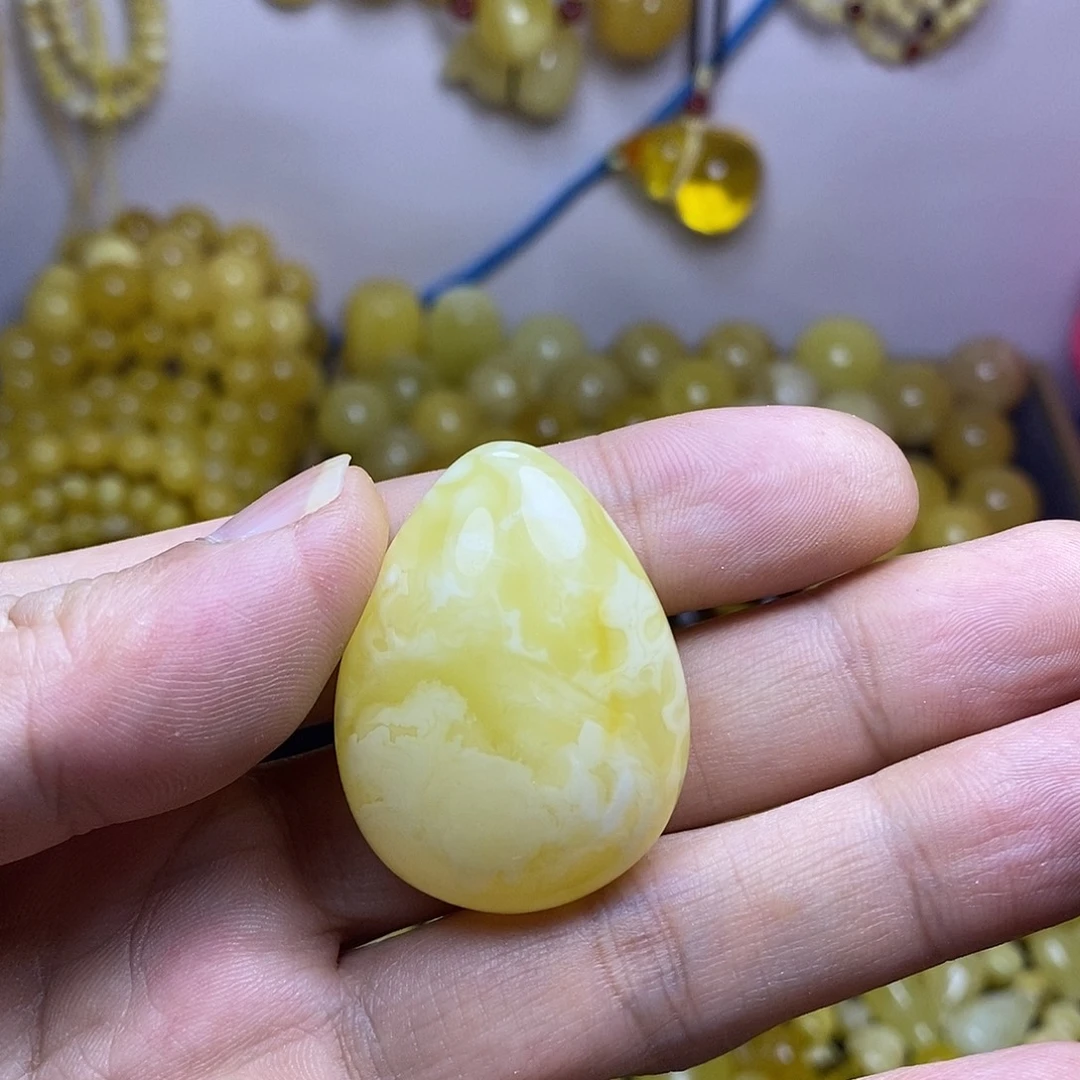 琥珀未镶嵌颈饰天然蜜蜡白花吊嘴