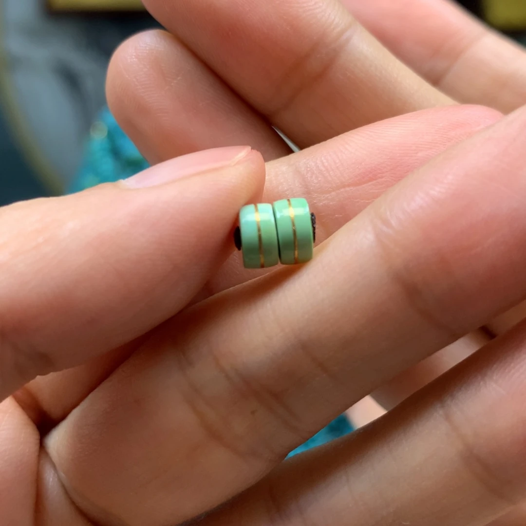 绿松石配饰未镶嵌