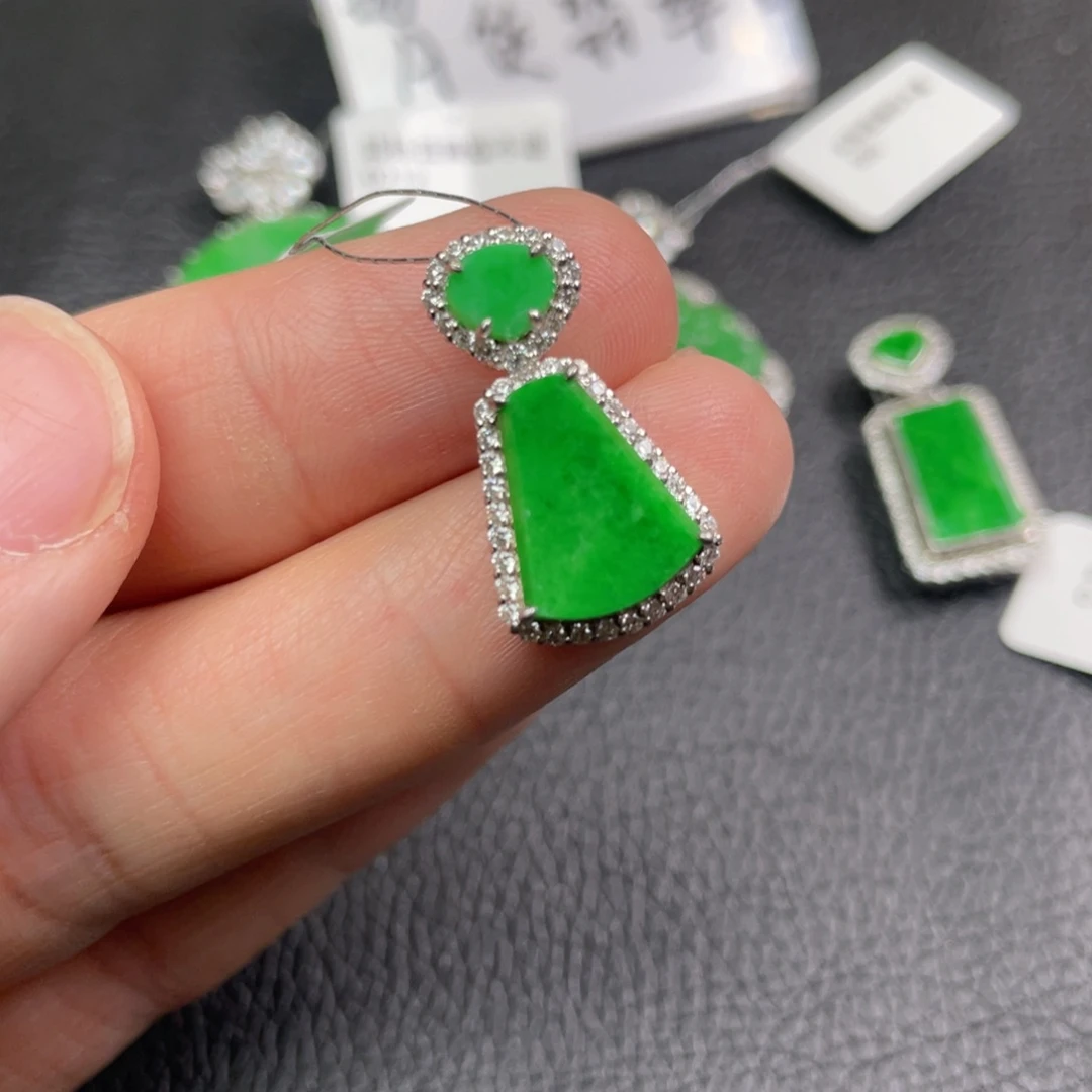 翡翠吊坠(不含链)银S925镶嵌吊坠