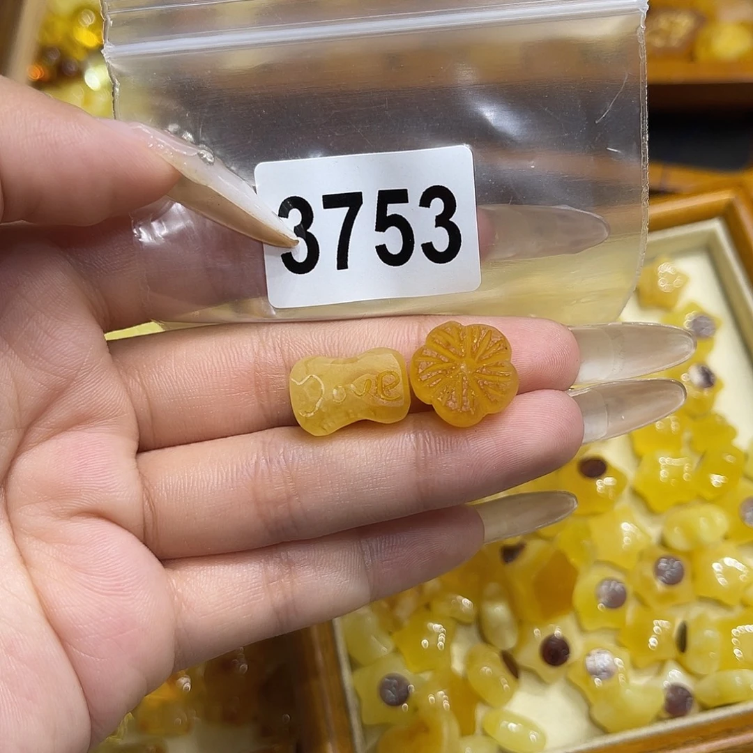 ****M琥珀未镶嵌珠宝奇石