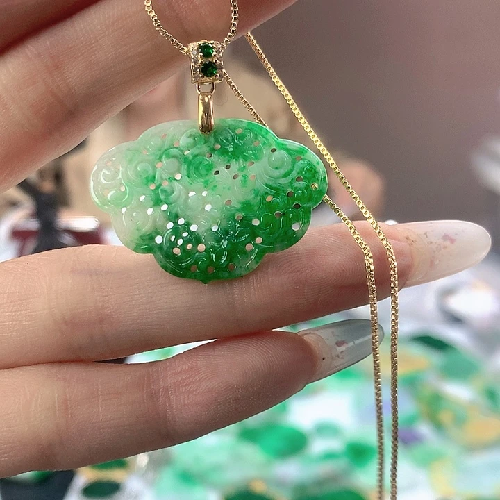 翡翠未镶嵌颈饰翡翠