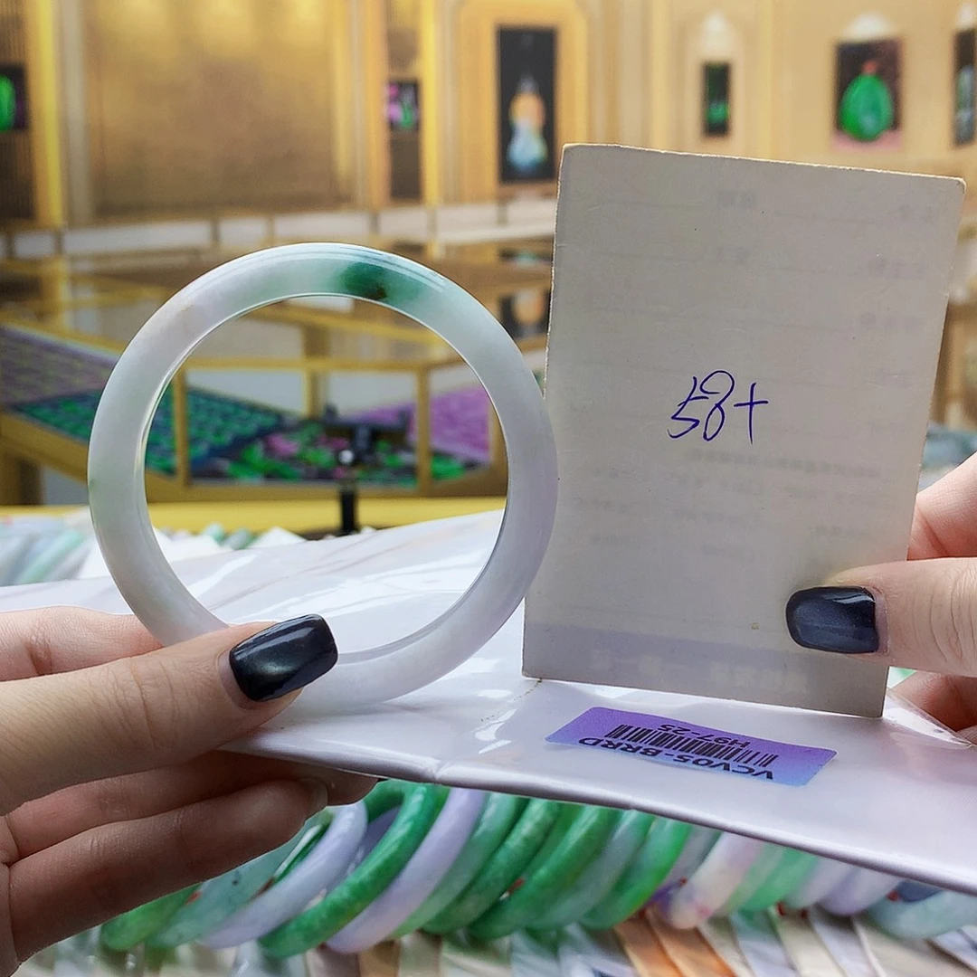 翡翠未镶嵌手镯hhj