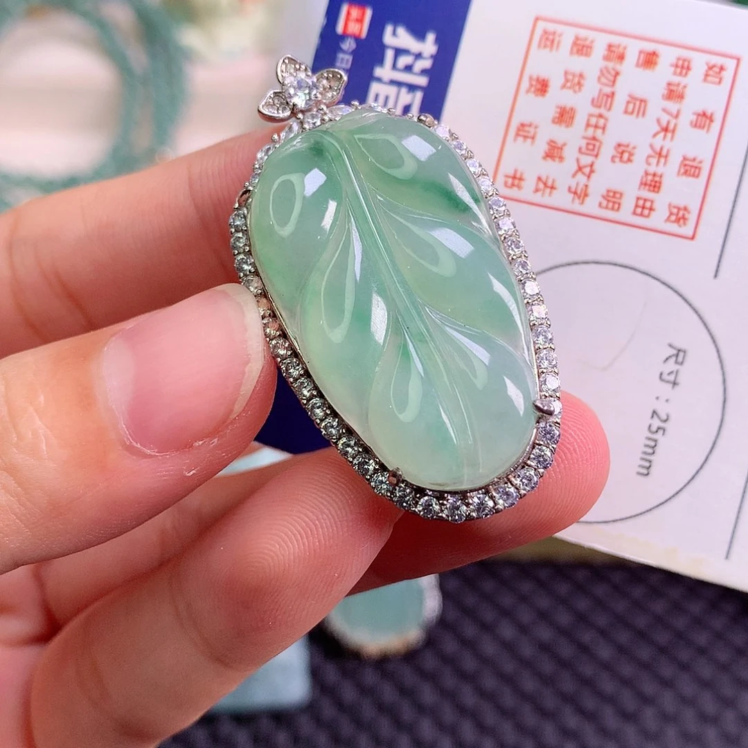 颈饰银S925镶嵌翡翠翡翠