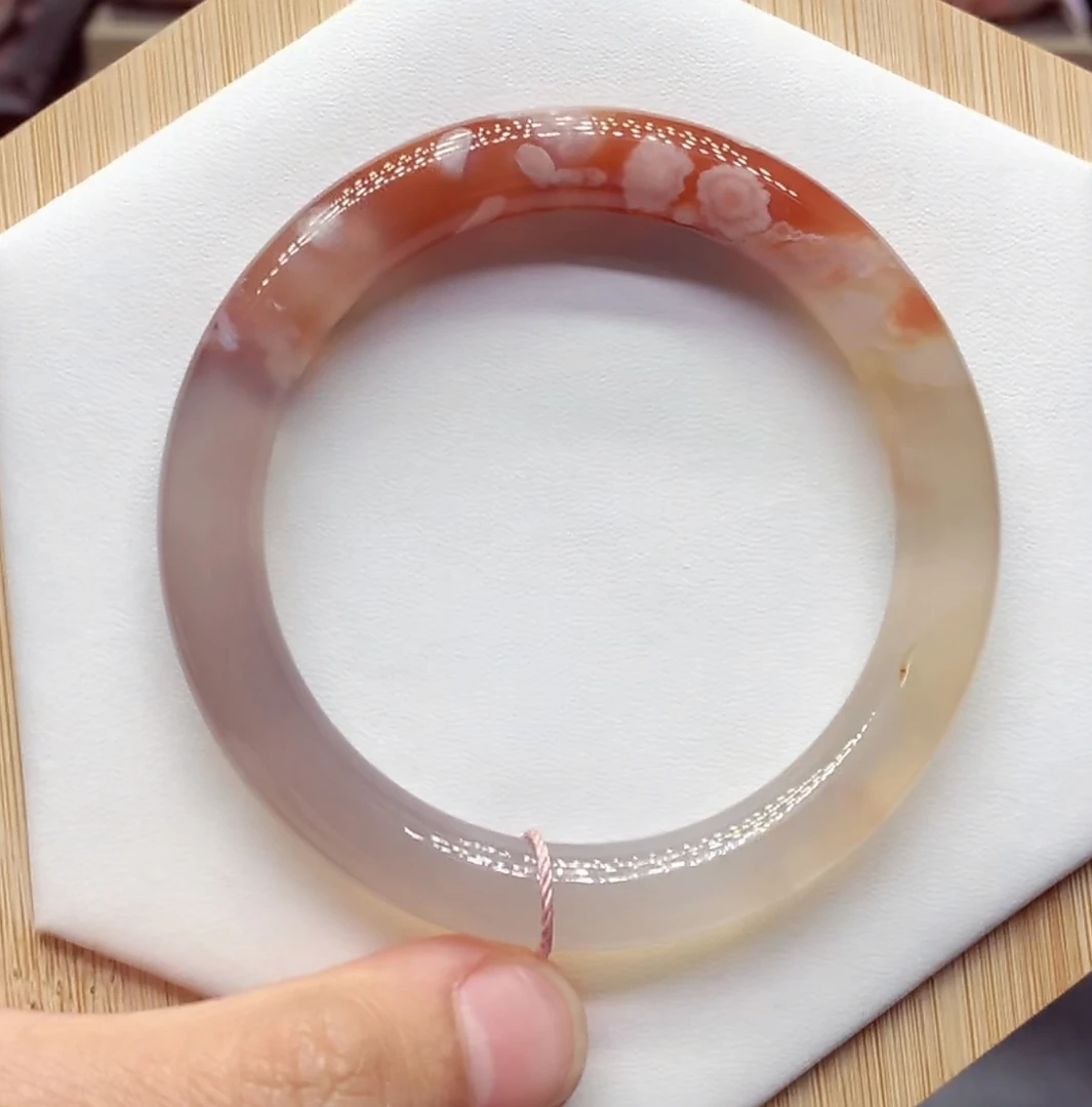 樱花玛瑙手镯冰透9