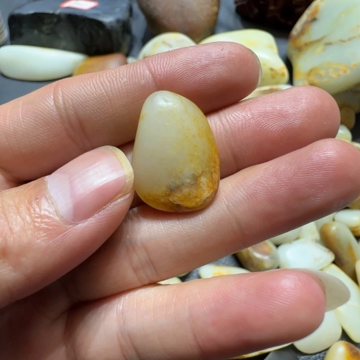 和田玉挂件未镶嵌蛇**转