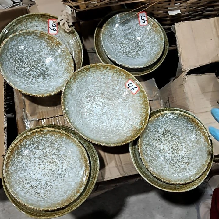 摆件陶瓷盘子碗啥都有