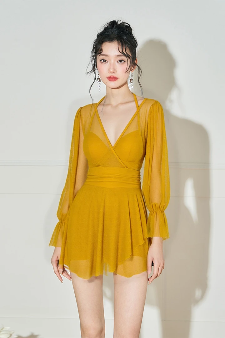 【小雪泳衣】长袖防晒泳衣女2025新网红款大码性感显白女式遮肉泳衣