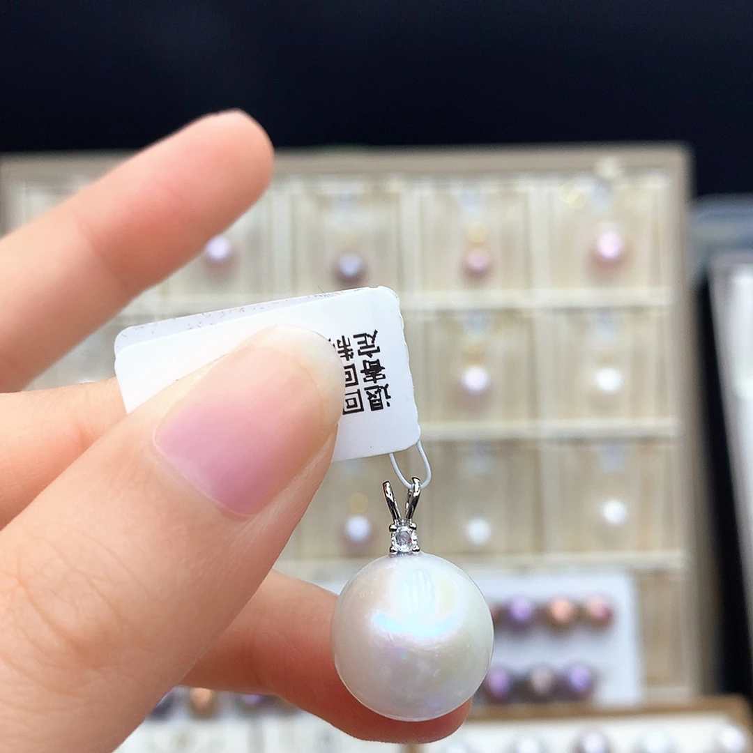 淡水珍珠合金颈饰