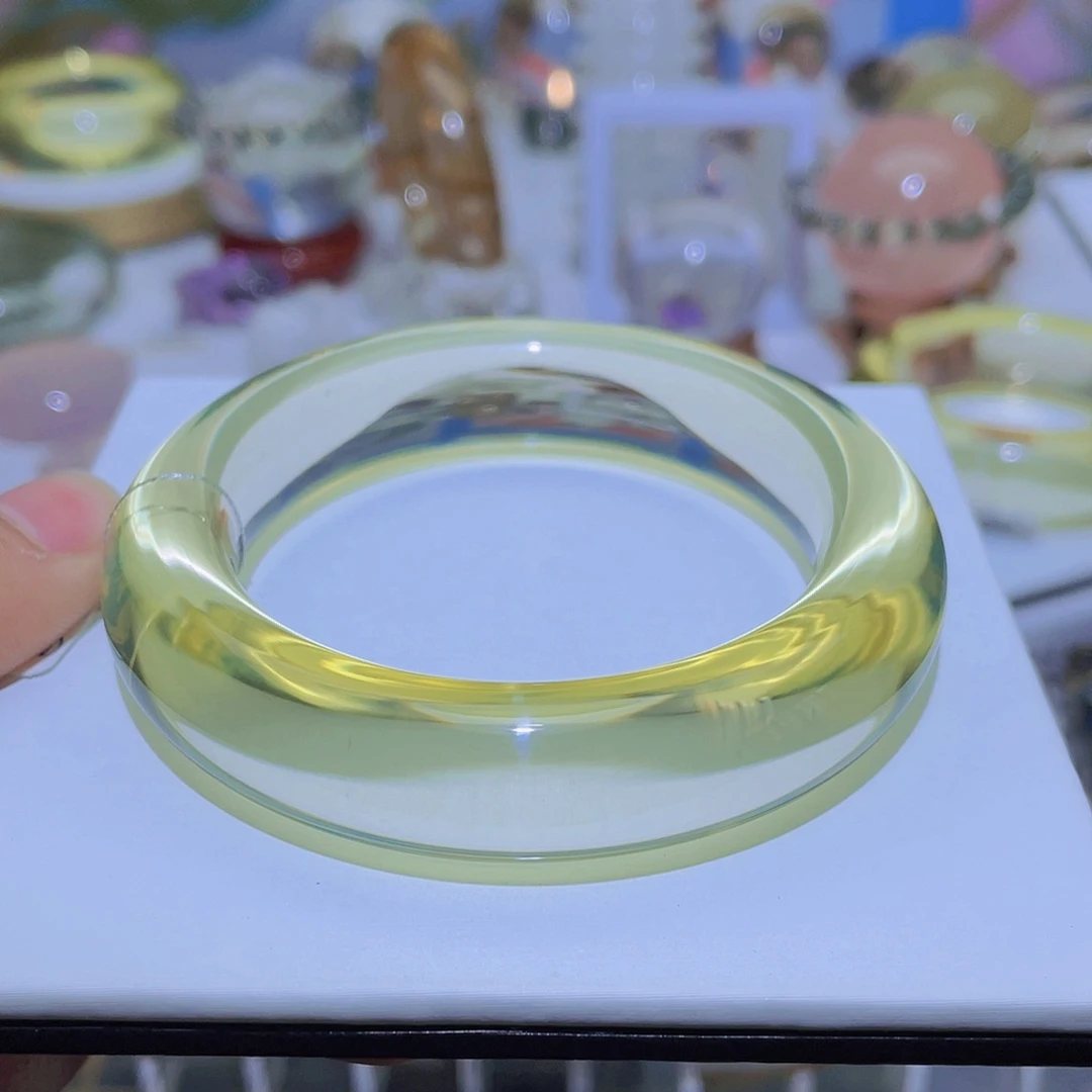 水晶手镯未镶嵌天然纯净体黄水晶手镯