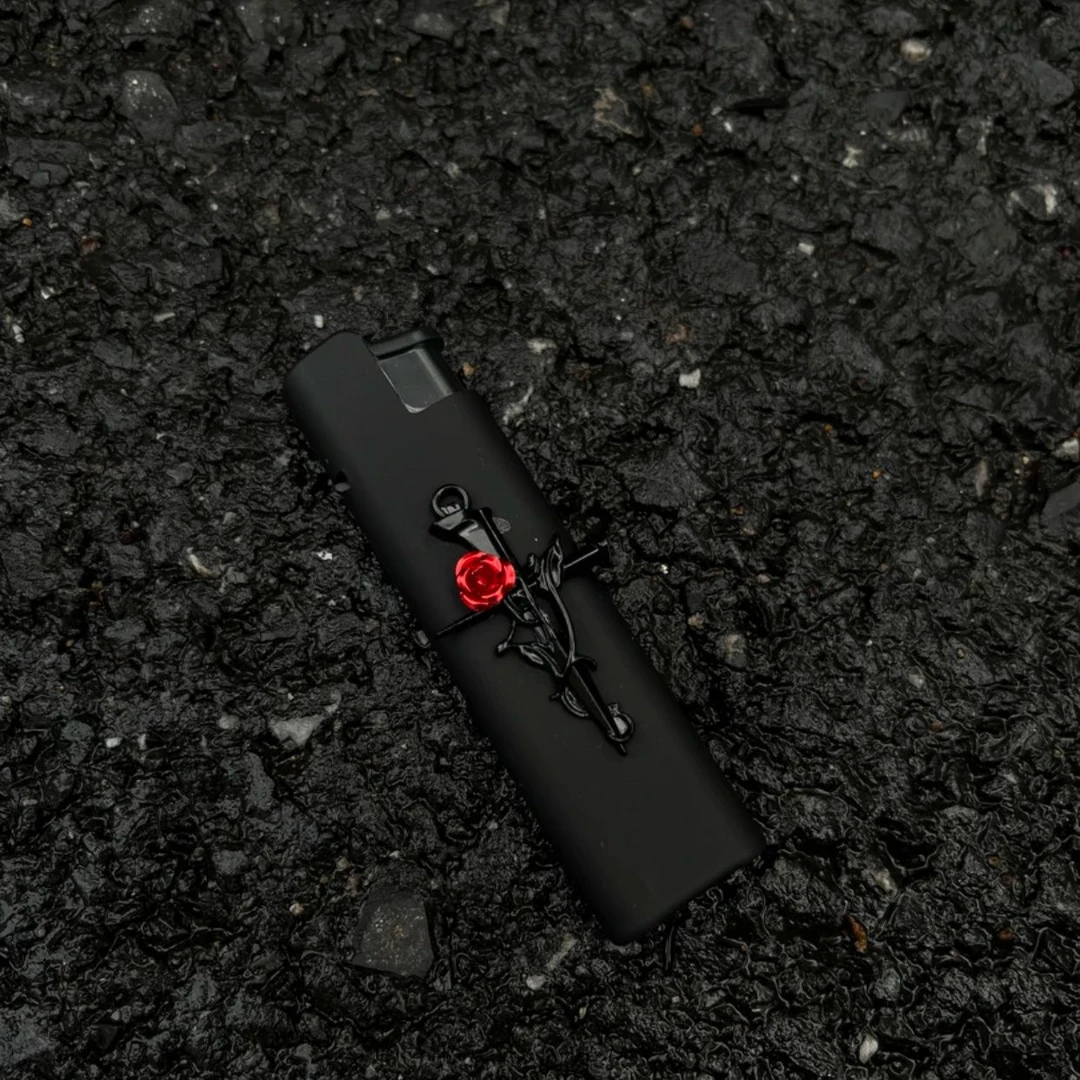 户外高档个性末日玫瑰原创手作打火机防风粉色火焰可充气ins礼物