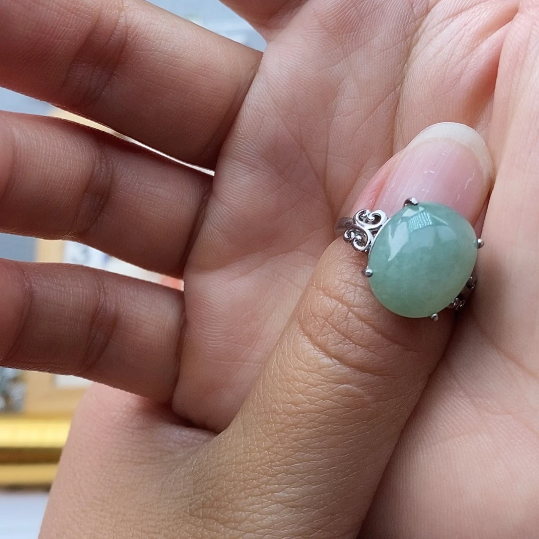 郝***生翡翠未镶嵌戒指缅甸