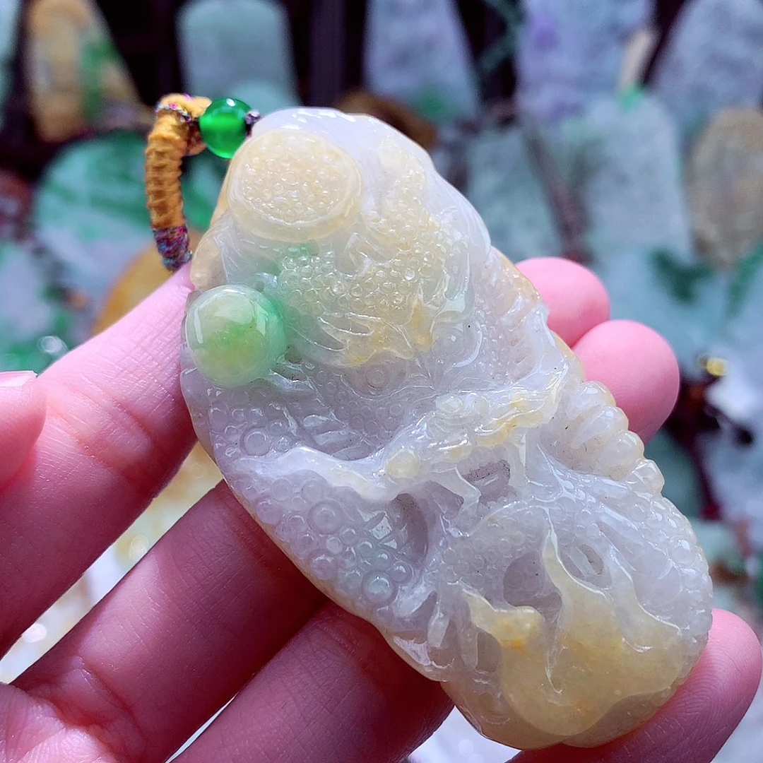 颈饰未镶嵌翡翠天然